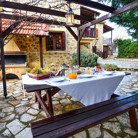 Villa En Arhi Ano Trikala Exterior foto